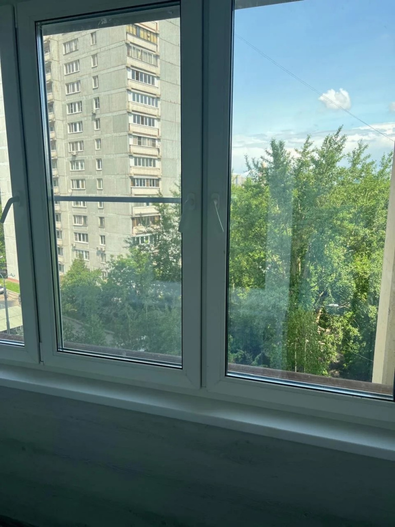 Система проветривания в белом профиле